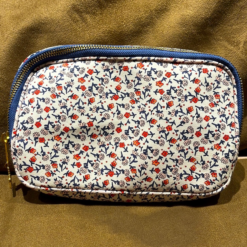Cute white pouch with red and pink flowers